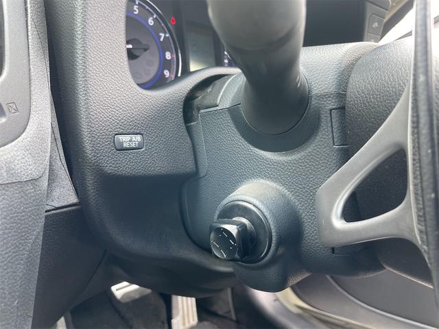 スカイライン ３７０ＧＴ　タイプＳ　ＥＴＣ　バックカメラ　ナビ　アルミホイール　オートライト　ＨＩＤ　ＡＴ　キーレスエントリー　電動格納ミラー　盗難防止システム　パワーシート　ＣＤ　ミュージックプレイヤー接続可　衝突安全ボディ　ＡＢＳ（58枚目）