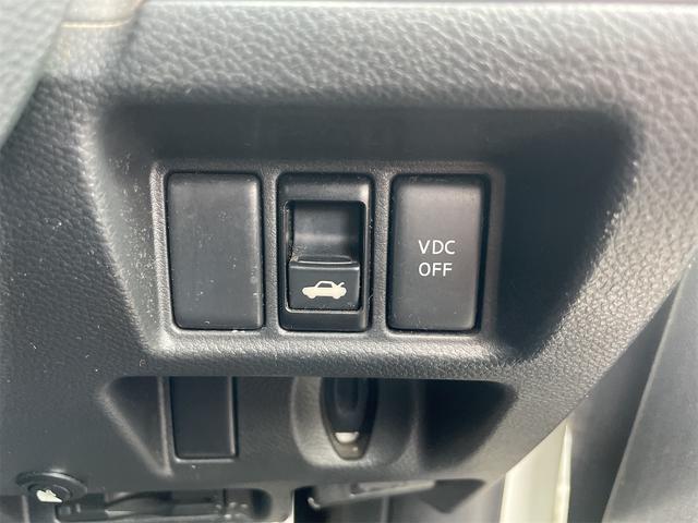 スカイライン ３７０ＧＴ　タイプＳ　ＥＴＣ　バックカメラ　ナビ　アルミホイール　オートライト　ＨＩＤ　ＡＴ　キーレスエントリー　電動格納ミラー　盗難防止システム　パワーシート　ＣＤ　ミュージックプレイヤー接続可　衝突安全ボディ　ＡＢＳ（62枚目）