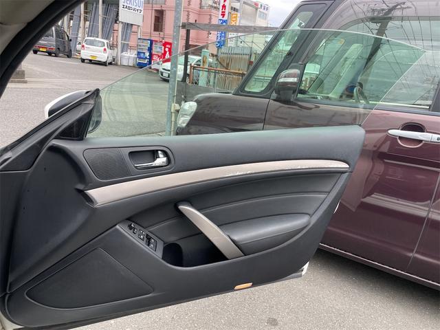 スカイライン ３７０ＧＴ　タイプＳ　ＥＴＣ　バックカメラ　ナビ　アルミホイール　オートライト　ＨＩＤ　ＡＴ　キーレスエントリー　電動格納ミラー　盗難防止システム　パワーシート　ＣＤ　ミュージックプレイヤー接続可　衝突安全ボディ　ＡＢＳ（68枚目）