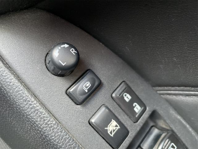 スカイライン ３７０ＧＴ　タイプＳ　ＥＴＣ　バックカメラ　ナビ　アルミホイール　オートライト　ＨＩＤ　ＡＴ　キーレスエントリー　電動格納ミラー　盗難防止システム　パワーシート　ＣＤ　ミュージックプレイヤー接続可　衝突安全ボディ　ＡＢＳ（70枚目）