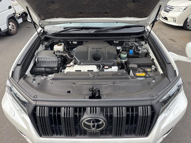 ランドクルーザープラド TX Lパッケージ マットブラックエディション 4WD ドライブレコーダー ETC バックカメラ クリアランスソナー オートクルーズコントロール パワーシート 衝突被害軽減システム サンルーフ オートマチックハイビーム オートライト(20枚目)