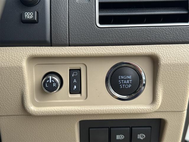 ランドクルーザープラド TX Lパッケージ マットブラックエディション 4WD ドライブレコーダー ETC バックカメラ クリアランスソナー オートクルーズコントロール パワーシート 衝突被害軽減システム サンルーフ オートマチックハイビーム オートライト(21枚目)