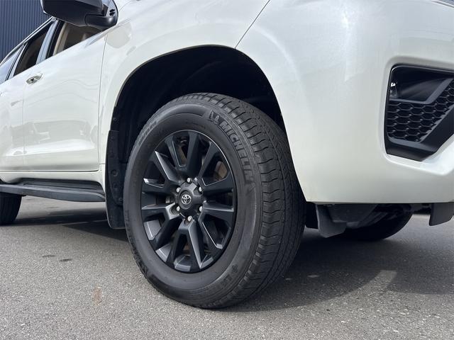 ランドクルーザープラド TX Lパッケージ マットブラックエディション 4WD ドライブレコーダー ETC バックカメラ クリアランスソナー オートクルーズコントロール パワーシート 衝突被害軽減システム サンルーフ オートマチックハイビーム オートライト(30枚目)