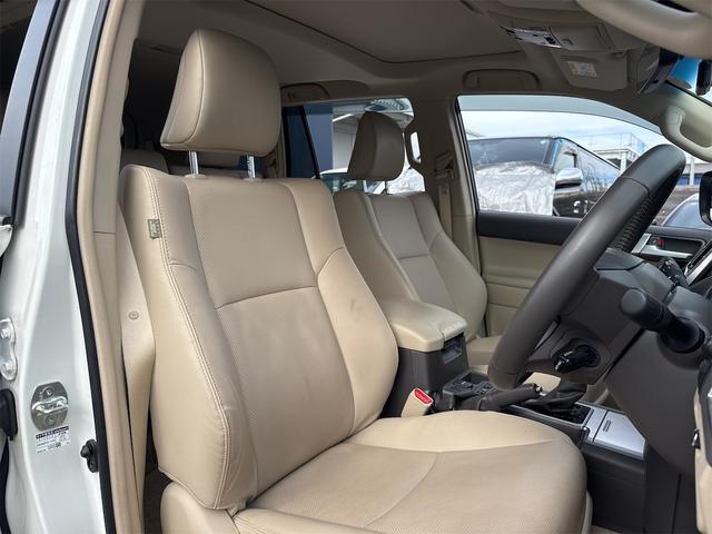 ランドクルーザープラド TX Lパッケージ マットブラックエディション 4WD ドライブレコーダー ETC バックカメラ クリアランスソナー オートクルーズコントロール パワーシート 衝突被害軽減システム サンルーフ オートマチックハイビーム オートライト(38枚目)