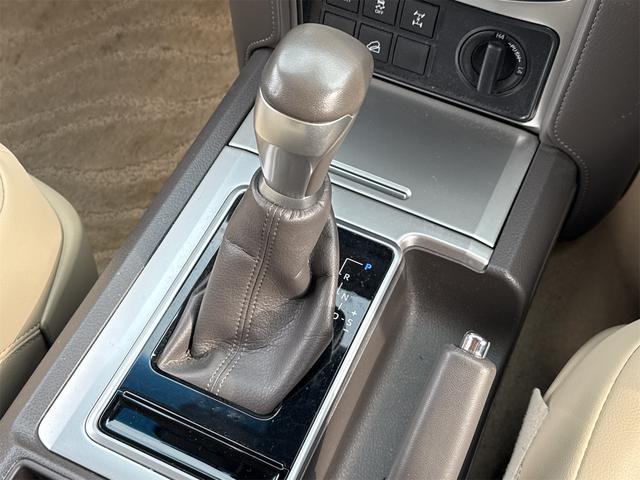 ランドクルーザープラド TX Lパッケージ マットブラックエディション 4WD ドライブレコーダー ETC バックカメラ クリアランスソナー オートクルーズコントロール パワーシート 衝突被害軽減システム サンルーフ オートマチックハイビーム オートライト(43枚目)