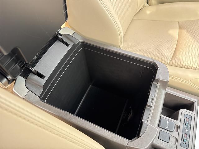 ランドクルーザープラド TX Lパッケージ マットブラックエディション 4WD ドライブレコーダー ETC バックカメラ クリアランスソナー オートクルーズコントロール パワーシート 衝突被害軽減システム サンルーフ オートマチックハイビーム オートライト(45枚目)