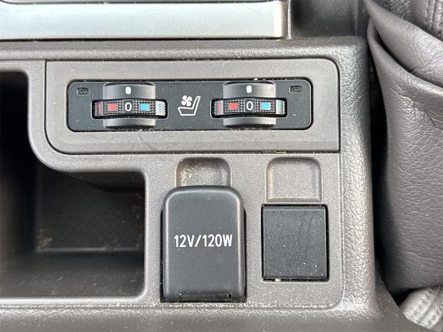 ランドクルーザープラド TX Lパッケージ マットブラックエディション 4WD ドライブレコーダー ETC バックカメラ クリアランスソナー オートクルーズコントロール パワーシート 衝突被害軽減システム サンルーフ オートマチックハイビーム オートライト(47枚目)