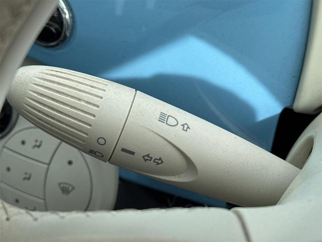 ５００ イタリー　ＥＴＣ　アルミホイール　サンルーフ　キーレスエントリー　ＡＴ　盗難防止システム　記録簿　ＡＢＳ　ＵＳＢ　ミュージックプレイヤー接続可　エアコン　パワーステアリング　パワーウィンドウ　運転席エアバッグ（23枚目）