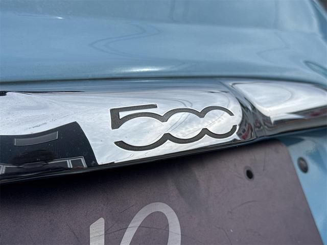 ５００ イタリー　ＥＴＣ　アルミホイール　サンルーフ　キーレスエントリー　ＡＴ　盗難防止システム　記録簿　ＡＢＳ　ＵＳＢ　ミュージックプレイヤー接続可　エアコン　パワーステアリング　パワーウィンドウ　運転席エアバッグ（24枚目）