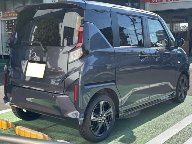 ムーヴ ＲＳ　届け出済み未使用車（8枚目）