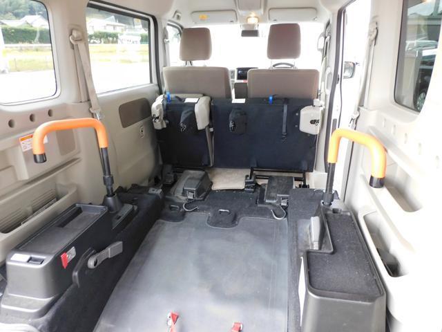 福祉装置点検済 福祉車両スロープ 車いす1名+2名乗車 通常4名乗車 リモコン式電動ウィンチ プッシュエンジンスタート リアシート付 禁煙車 全国対応1年保証付 修復歴無(25枚目)