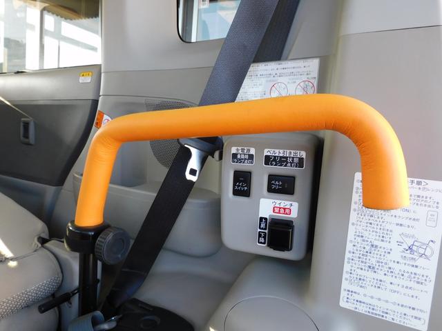タント Ｌ　車検令和８年１２月　福祉装置点検済　福祉車両スロープ　車いす１名＋２名乗車　通常４名乗車　リモコン式電動ウィンチ　キーレス　社外ナビ　Ｂカメラ　当店代車　禁煙車　全国対応１年保証付き（19枚目）