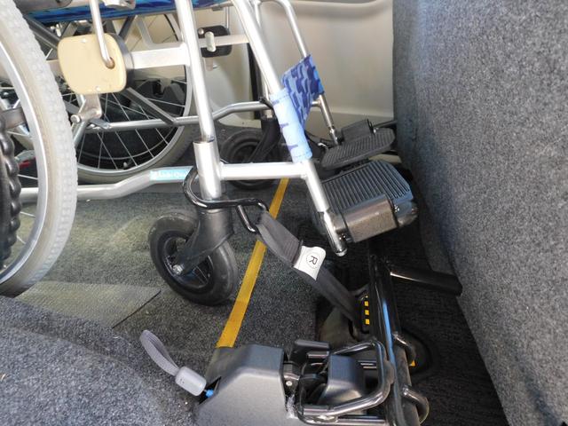 タント Ｌ　車検令和８年１２月　福祉装置点検済　福祉車両スロープ　車いす１名＋２名乗車　通常４名乗車　リモコン式電動ウィンチ　キーレス　社外ナビ　Ｂカメラ　当店代車　禁煙車　全国対応１年保証付き（21枚目）