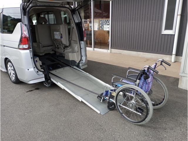 セレナ チェアキャブ　スロープ　車いす１名サード仕様　Ｂ　車検２年付　チェアキャブ　スロープ　福祉装置点検済　車いす１名＋４名乗車　７名乗車　エマージェンシーブレーキ　電動ウインチ　左側ドア電動ロングステップ　クルーズコントロール　純正ナビ　全国１年保証付き（15枚目）