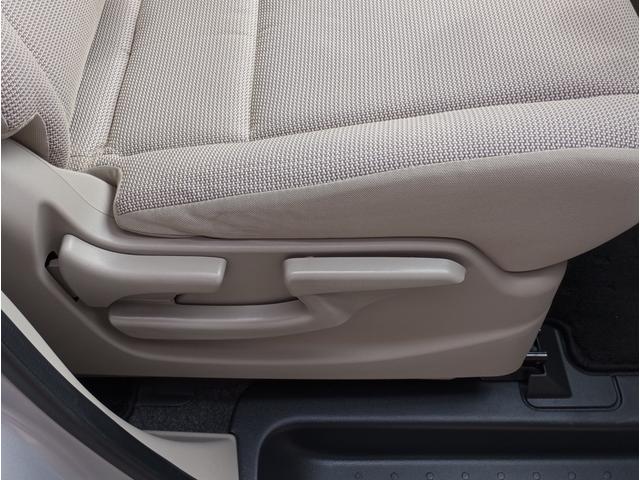 セレナ チェアキャブ　スロープ　車いす１名サード仕様　Ｂ　車検２年付　チェアキャブ　スロープ　福祉装置点検済　車いす１名＋４名乗車　７名乗車　エマージェンシーブレーキ　電動ウインチ　左側ドア電動ロングステップ　クルーズコントロール　純正ナビ　全国１年保証付き（40枚目）