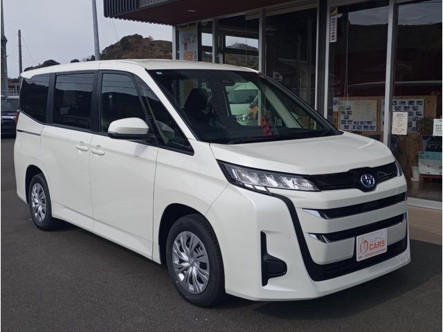 ノア ハイブリッドＸ　車検　令和１０年２月　登録済未使用車　ハイブリッド車　タイプＩ　１台積　車いすスロープ　福祉装置点検済　車いす１名＋６名乗車キーレス　スマートキー　社外ナビ　バックカメラ　全国１年保証付き（9枚目）