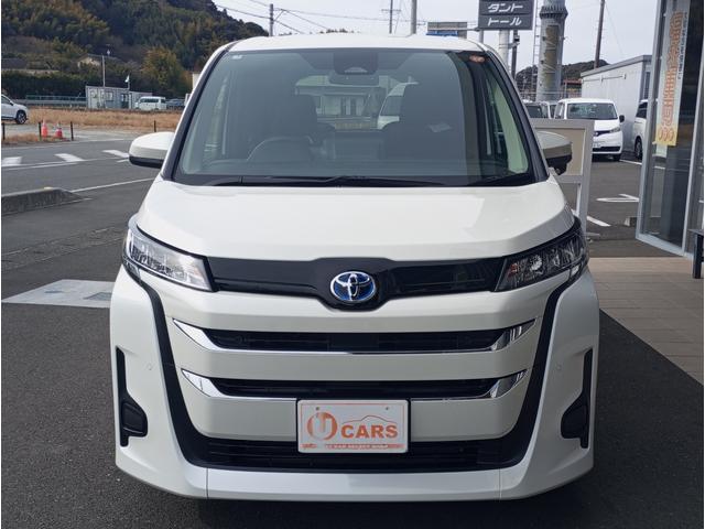 ノア ハイブリッドＸ　車検　令和１０年２月　登録済未使用車　ハイブリッド車　タイプＩ　１台積　車いすスロープ　福祉装置点検済　車いす１名＋６名乗車キーレス　スマートキー　社外ナビ　バックカメラ　全国１年保証付き（10枚目）
