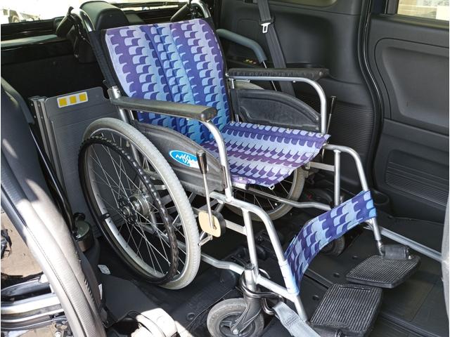 Ｎ－ＢＯＸカスタム Ｌ・スロープ　車検２年付　車いすスロープ　福祉装置点検済　車いす１名＋２名乗車　４ＷＤ　リモコン式電動ウィンチ　キーレス　純正ナビ　バックカメラ　ＥＴＣ　両側パワスラ　全国対応１年保証付き　修復歴無し（23枚目）