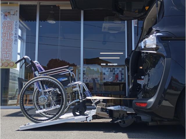 シエンタ Ｇ　車いす仕様車　スロープタイプ　タイプＩＩＩ　車検２年付　福祉装置点検済　後退防止装置　車いす１名＋３名乗車　通常５名乗車　両側パワスラ　キーレス　スマートキー　社外ナビ　バックカメラ　ＥＴＣ　トヨタセーフティセンス　全国１年保証付　修復歴無（17枚目）