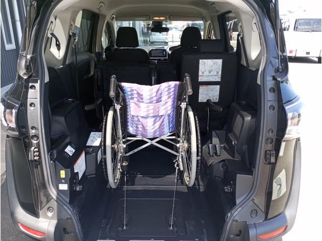シエンタ Ｇ　車いす仕様車　スロープタイプ　タイプＩＩＩ　車検２年付　福祉装置点検済　後退防止装置　車いす１名＋３名乗車　通常５名乗車　両側パワスラ　キーレス　スマートキー　社外ナビ　バックカメラ　ＥＴＣ　トヨタセーフティセンス　全国１年保証付　修復歴無（18枚目）