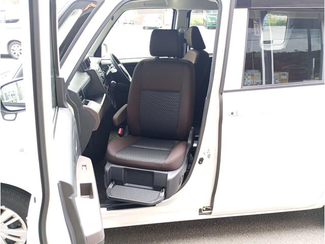 ルーミー Ｘ　助手席リフトアップシート車　Ａタイプ　車検２年付　リモコン式回転昇降シート　５名乗車　左側パワースライドドア　トヨタセーフティセンス　プッシュスタート　スマートアシスト　全国対応１年保証付き　修復歴無し（13枚目）