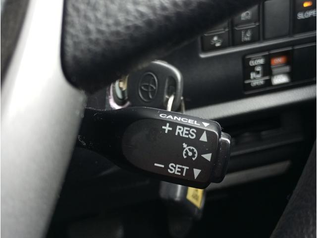 ヴォクシー Ｘ　車いす仕様車　スロープタイプ　タイプ２　サードシート付　車検２年付　後退防止装置　福祉装置点検済　車いす１名＋５名乗車　通常８名乗車　純正ナビ　バックカメラ　クルーズコントロール　トヨタセーフティセンス　全国１年保証付き　修復歴無（25枚目）