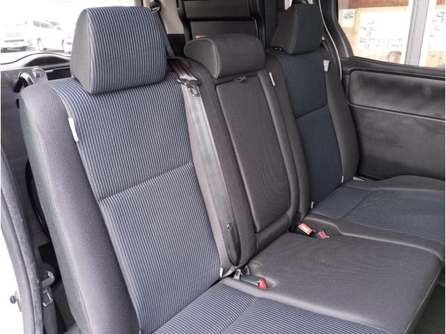 ヴォクシー Ｘ　車いす仕様車　スロープタイプ　タイプ２　サードシート付　車検２年付　後退防止装置　福祉装置点検済　車いす１名＋５名乗車　通常８名乗車　純正ナビ　バックカメラ　クルーズコントロール　トヨタセーフティセンス　全国１年保証付き　修復歴無（54枚目）