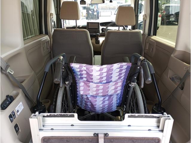 Ｎ－ＢＯＸ Ｇ・スロープホンダセンシング　車検２年付　車いすスロープ　福祉装置点検済　車いす１名＋２名乗車　通常４名乗車　リモコン式電動ウィンチ　社外ナビ　バックカメラ　ＥＴＣ　全国対応１年保証付き　修復歴無し（22枚目）
