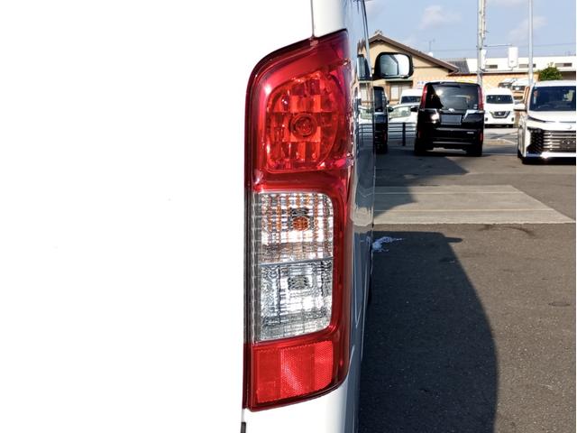 ＮＶ３５０キャラバンバン チェアキャブＭタイプ　車検２年付　車いすリフト　福祉装置点検済　車いす２名と８名乗車　福祉車両リフト　キーレス　エマージェンシーブレーキ　社外ナビ　アラウンドビューモニター　全国対応１年保証付き　修復歴無し（59枚目）