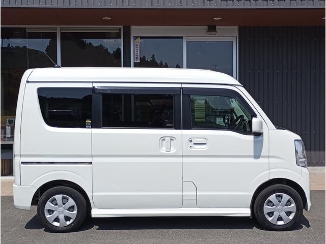 ＮＶ１００クリッパーリオ チェアキャブスロープタイプ　車検２年付　福祉装置点検済　車いす１名＋３名乗車　通常４名乗車　リモコン式電動ウィンチ　社外ナビ　バックカメラ　エマージェンシーブレーキ　全国対応１年保証付き　修復歴無し（4枚目）