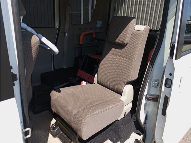 ＮＶ１００クリッパーリオ チェアキャブスロープタイプ　車検２年付　車いすスロープ　福祉装置点検済　車いす１名＋３名乗車　通常４名乗車　リモコン式電動ウィンチ　エマージェンシーブレーキ　社外ナビ　バックカメラ　全国対応１年保証付き　修復歴無し（49枚目）