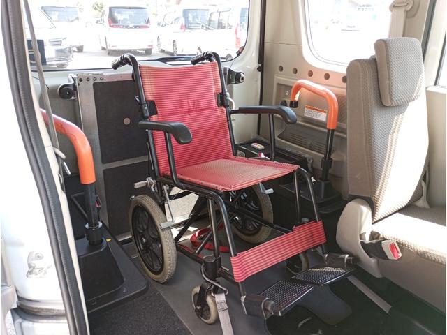 ＮＶ１００クリッパーリオ チェアキャブスロープタイプ　車検２年付　車いすスロープ　福祉装置点検済　車いす１名＋３名乗車　通常４名乗車　リモコン式電動ウィンチ　エマージェンシーブレーキ　社外ナビ　バックカメラ　全国対応１年保証付き　修復歴無し（55枚目）