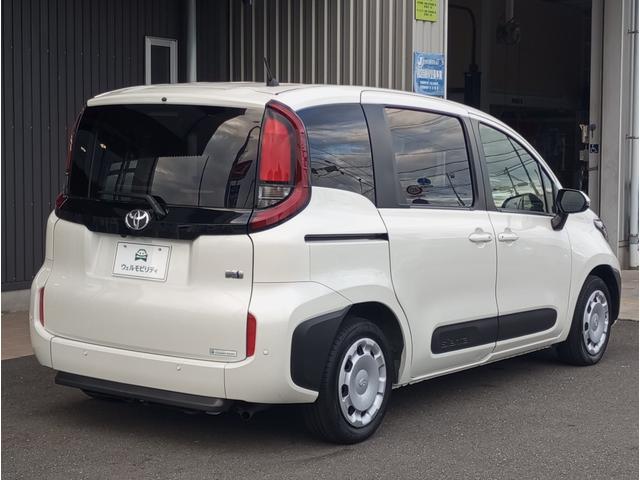 シエンタ ハイブリッドGスロープタイプ タイプ1 助手席側セカンドシート付 車検2年付 後退防止装置 福祉装置点検済 車いす1名+3名乗車 通常5名乗車 純正ナビ アラウンドビューモニター 両側パワスラ ETC2.0 全国対応1年保証付 修復歴無(5枚目)