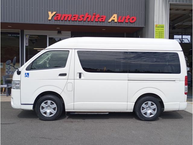 レジアスエースバン ウェルキャブ 車いす仕様車 Bタイプ 車検2年付 ディーゼル車 福祉装置点検済 キーレス 純正オーディオ 電動スライドドア スライドドア連動ステップ 車いす2名+8名乗車 全国対応1年保証付き 修復歴無し(8枚目)