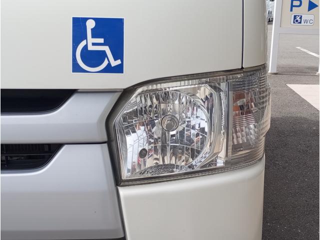 レジアスエースバン ウェルキャブ 車いす仕様車 Bタイプ 車検2年付 ディーゼル車 福祉装置点検済 キーレス 純正オーディオ 電動スライドドア スライドドア連動ステップ 車いす2名+8名乗車 全国対応1年保証付き 修復歴無し(53枚目)