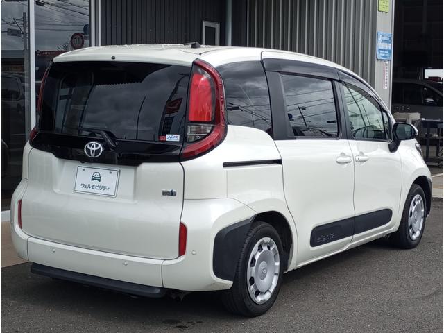 シエンタ ハイブリッドG 車いす仕様車 スロープタイプ タイプ1 助手席側セカンドシート付 車検2年付 福祉装置点検済 車いす1名+3名乗車 通常5名乗車 純正ナビ パノラミックビューモニター ETC2.0 トヨタセーフティセンス 全国対応1年保証付き 修復歴無し(5枚目)