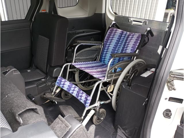 シエンタ ハイブリッドG 車いす仕様車 スロープタイプ タイプ1 助手席側セカンドシート付 車検2年付 福祉装置点検済 車いす1名+3名乗車 通常5名乗車 純正ナビ パノラミックビューモニター ETC2.0 トヨタセーフティセンス 全国対応1年保証付き 修復歴無し(23枚目)