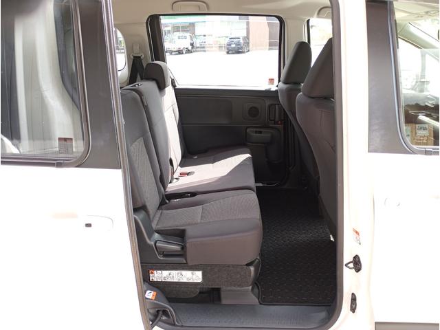 シエンタ ハイブリッドG 車いす仕様車 スロープタイプ タイプ1 助手席側セカンドシート付 車検2年付 福祉装置点検済 車いす1名+3名乗車 通常5名乗車 純正ナビ パノラミックビューモニター ETC2.0 トヨタセーフティセンス 全国対応1年保証付き 修復歴無し(60枚目)