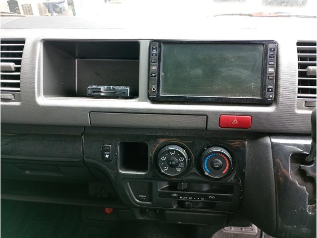 レジアスエースバン ロングワイドスーパーGL 後付け改造スロープ 車いすスロープ 車いす1名+2名(3ナンバー仕様) 車いす1名+5名(8ナンバー仕様) キーレス 禁煙車 車検2年付 修復歴無し(21枚目)