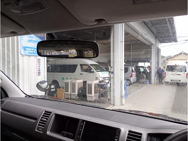 レジアスエースバン ロングワイドスーパーGL 後付け改造スロープ 車いすスロープ 車いす1名+2名(3ナンバー仕様) 車いす1名+5名(8ナンバー仕様) キーレス 禁煙車 車検2年付 修復歴無し(24枚目)