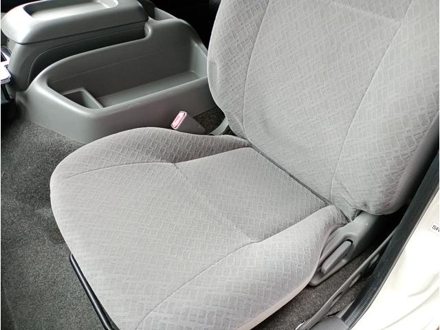 レジアスエースバン ロングワイドスーパーGL 後付け改造スロープ 車いすスロープ 車いす1名+2名(3ナンバー仕様) 車いす1名+5名(8ナンバー仕様) キーレス 禁煙車 車検2年付 修復歴無し(30枚目)