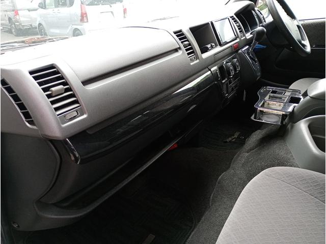 レジアスエースバン ロングワイドスーパーGL 後付け改造スロープ 車いすスロープ 車いす1名+2名(3ナンバー仕様) 車いす1名+5名(8ナンバー仕様) キーレス 禁煙車 車検2年付 修復歴無し(32枚目)