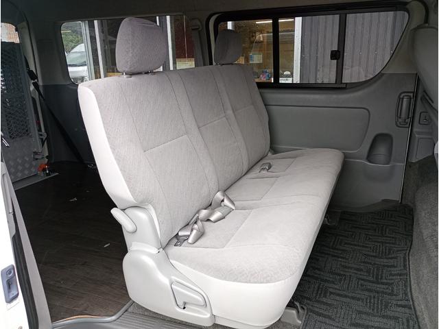 レジアスエースバン ロングワイドスーパーGL 後付け改造スロープ 車いすスロープ 車いす1名+2名(3ナンバー仕様) 車いす1名+5名(8ナンバー仕様) キーレス 禁煙車 車検2年付 修復歴無し(40枚目)