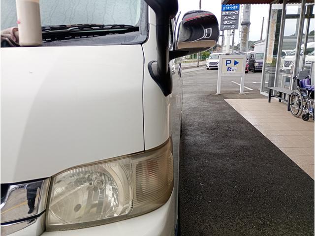 レジアスエースバン ロングワイドスーパーGL 後付け改造スロープ 車いすスロープ 車いす1名+2名(3ナンバー仕様) 車いす1名+5名(8ナンバー仕様) キーレス 禁煙車 車検2年付 修復歴無し(48枚目)