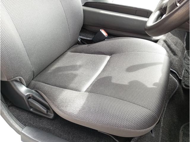 ハイエースバン 車いす仕様車 Bタイプ 車検2年付 ディーゼルターボ車 福祉装置点検済 車いす2名+8名乗車 純正ナビ バックカメラ スライドドア連動ステップ 電動格納ミラー 全国対応1年保証付き 修復歴無し(28枚目)