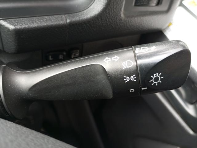 ハイエースバン 車いす仕様車 Bタイプ 車検2年付 ディーゼルターボ車 福祉装置点検済 車いす2名+8名乗車 純正ナビ バックカメラ スライドドア連動ステップ 電動格納ミラー 全国対応1年保証付き 修復歴無し(31枚目)