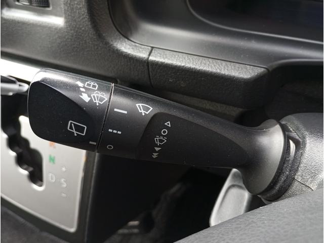 ハイエースバン 車いす仕様車 Bタイプ 車検2年付 ディーゼルターボ車 福祉装置点検済 車いす2名+8名乗車 純正ナビ バックカメラ スライドドア連動ステップ 電動格納ミラー 全国対応1年保証付き 修復歴無し(32枚目)