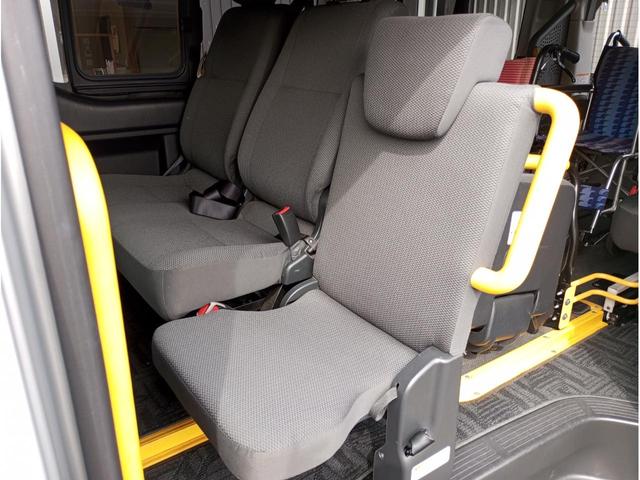ハイエースバン 車いす仕様車 Bタイプ 車検2年付 ディーゼルターボ車 福祉装置点検済 車いす2名+8名乗車 純正ナビ バックカメラ スライドドア連動ステップ 電動格納ミラー 全国対応1年保証付き 修復歴無し(53枚目)
