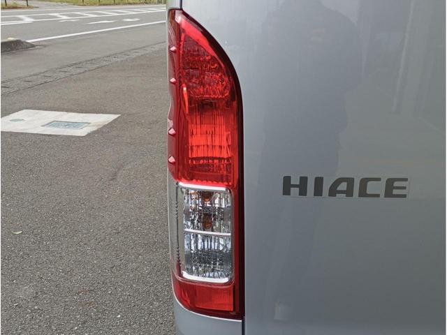 ハイエースバン 車いす仕様車 Bタイプ 車検2年付 ディーゼルターボ車 福祉装置点検済 車いす2名+8名乗車 純正ナビ バックカメラ スライドドア連動ステップ 電動格納ミラー 全国対応1年保証付き 修復歴無し(63枚目)