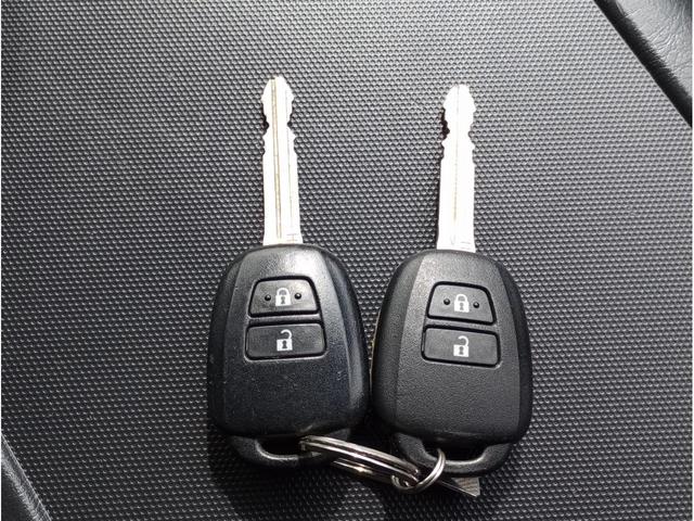 ハイエースバン 車いす仕様車 Bタイプ 車検2年付 ディーゼルターボ車 福祉装置点検済 車いす2名+8名乗車 純正ナビ バックカメラ スライドドア連動ステップ 電動格納ミラー 全国対応1年保証付き 修復歴無し(69枚目)